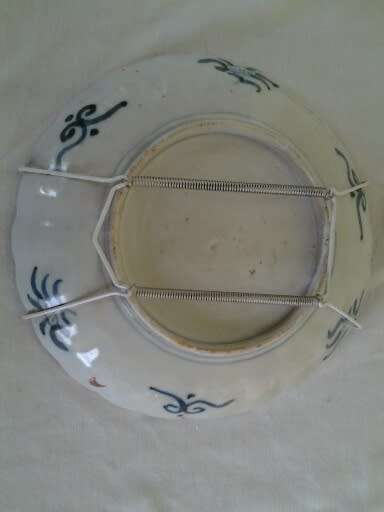 collectable oriental porcelain Imari ? wall plate