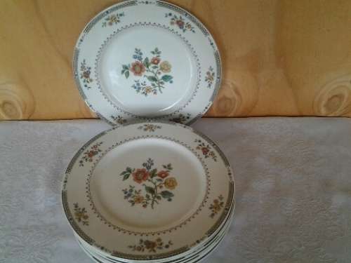 Set of eight stunning salad side plates porcelain Royal doulton Kings wood