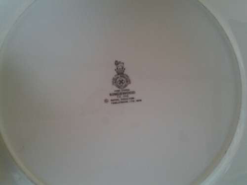 Set of eight stunning salad side plates porcelain Royal doulton Kings wood