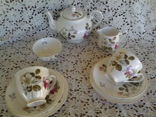 Stunning vintage Porcelain Royal Grafton tea for two tea set