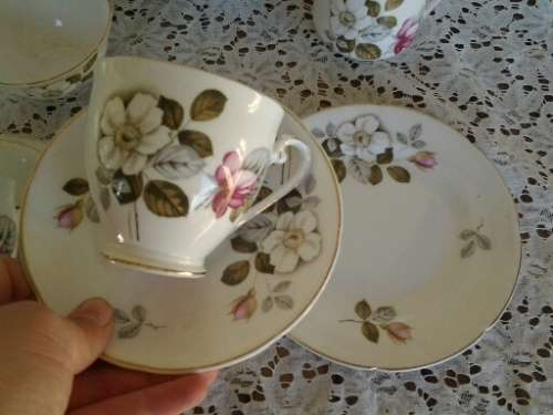 Stunning vintage Porcelain Royal Grafton tea for two tea set