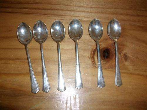 Lovely sliver plated tea spoons