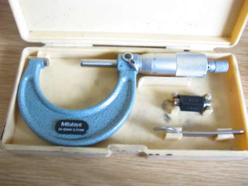 Mitutoya 25 - 50 mm Outside micrometer with case, setting piece and tool