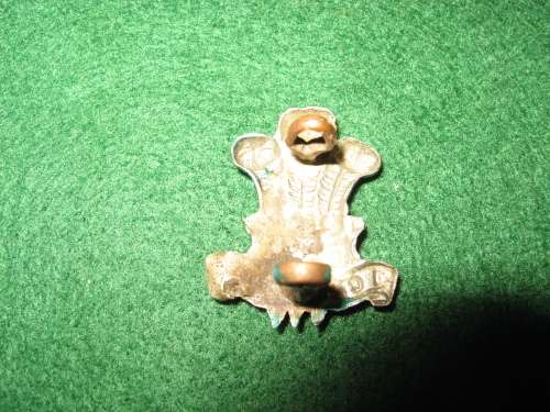 Welsh Regiment BiM collar badge