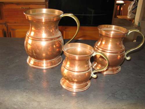 Set of 3 Copper mugs with brass handles, from one pint down