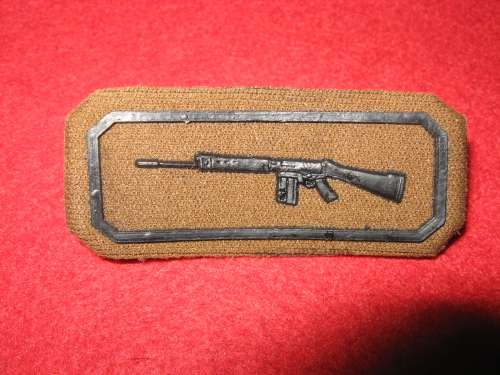 SADF Marksman Qualification breast badge nutria