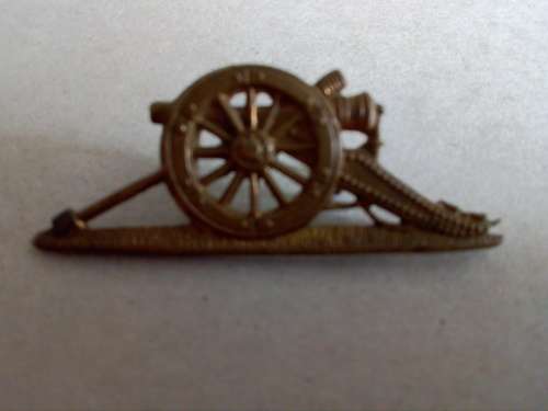 SA Artillery Master Gunner's brass proficiency sleeve badge