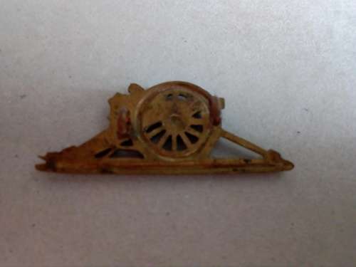 SA Artillery Master Gunner's brass proficiency sleeve badge