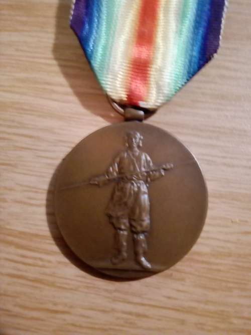 Japanese WWI Victory medal in original box
