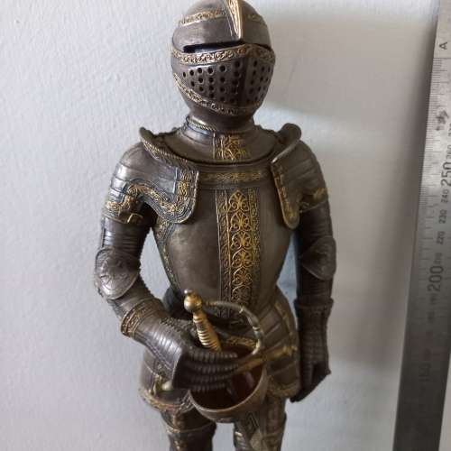 Knight in Armour bronze Statuette, 300mm tall