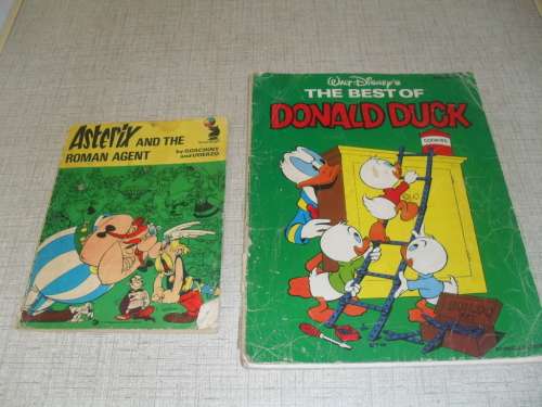 2x VINTAGE COMICS -ASTERIX 1976 & DONALD DUCK - 1979 both soft cover.