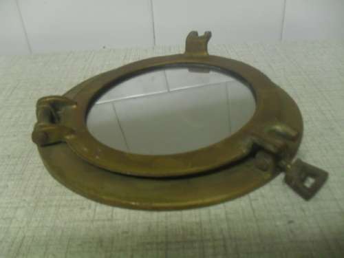 (MAR30)  A VINTAGE BRASS SHIPS "PORTHOLE" CABIN MIRROR - 19cm across