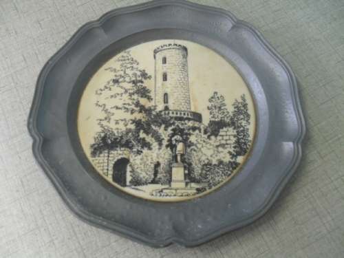(sept2)  a VINTAGE PEWTER WALL HANGING PLATE -Angel makers mark.  22cm across