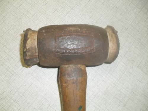 (NO1) VINTAGE / ANTIQUE RAWHIDE, THOR SHIRLEY BIRMINGHAM, - England - N0.18 HAMMER