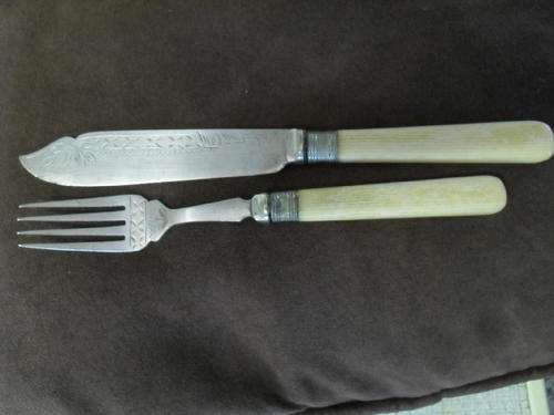 A BEAUTIFULLY PATTERNED EPNS vintage FISH FORK AND KNIFE