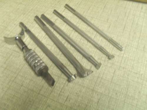 (fbk)  a SET OF 6x LEATHER CUTTING  / PUNCH METAL TOOLS & MALLET -11cm
