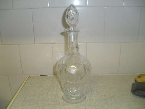* ##VINTAGE WEBB CRYSTAL -ENGLAND GLASS WINE  DECANTER - PROTEA  29cm tall