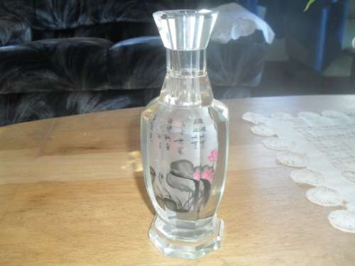 (jerr) a GORGEOUS CUT GLASS JACARTE CHINESE INNER OPTICAL PAINTED VASE