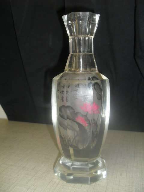 (jerr) a GORGEOUS CUT GLASS JACARTE CHINESE INNER OPTICAL PAINTED VASE