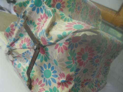 (dr) GORGEOUS ANTIQUE WELL PLAYED WITH METAL CHILDS DOLL PRAM