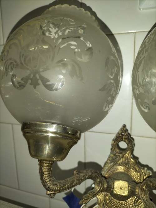 a VINTAGE 2x ARMED METAL WALL LAMPS LIGHTING SCONCE