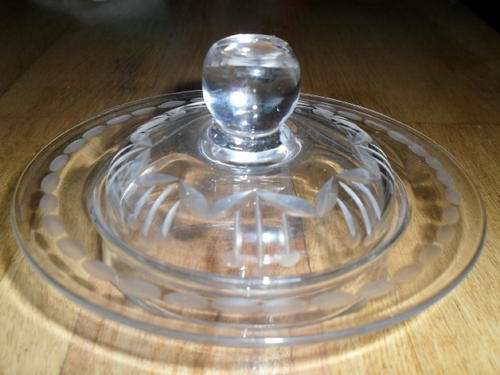 A Stuart Glass - England - Butter Dish