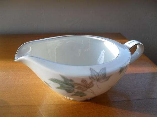 NORITAKE WHITE "MAPLE LEAF" DESIGN WITH SILVER COLOURED EDGING JUG