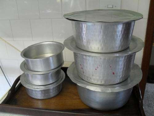 A SET OF  6X "INDIAN CURRY" ALUMINIUM COOKING POTS