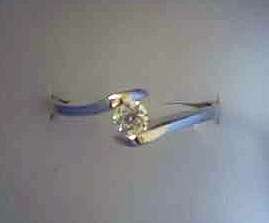 18K White Gold GP Swarovski Crystal Unique Ring