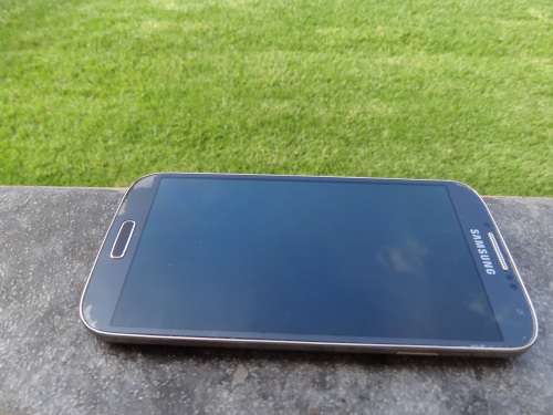 Samsung Galaxy S4 in very good condition for sale