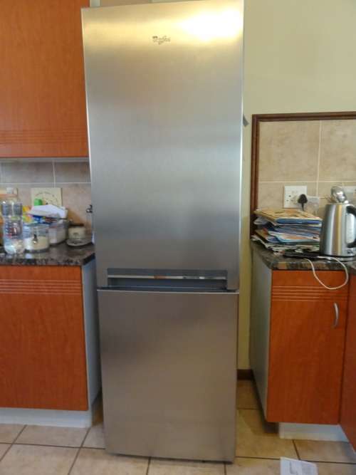 Whirlpool fridge and freezer 6th sense at price to go still in warranty!!
