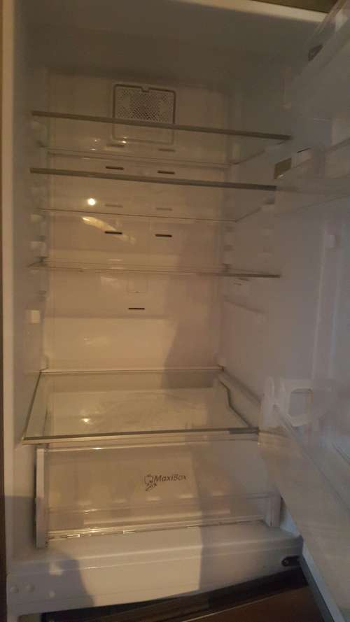 Whirlpool fridge and freezer 6th sense at price to go still in warranty!!