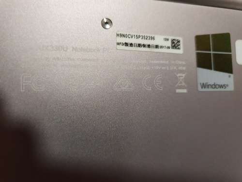 Slim Asus Zenbook notebook UX330U - 256 Gb SSD and High resolution screen