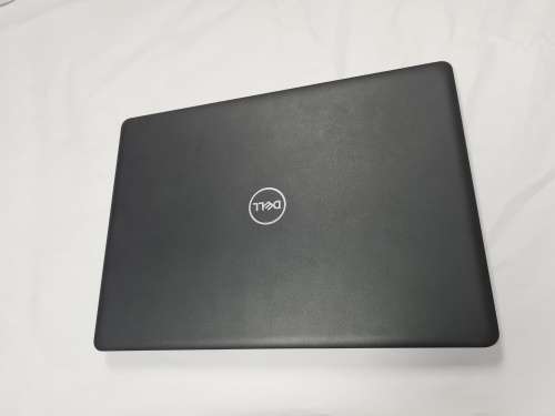 Dell Latitude 3490 Notebook  - Core i3-7th gen with 2 hard drives 256GB SSD/500Gb HD