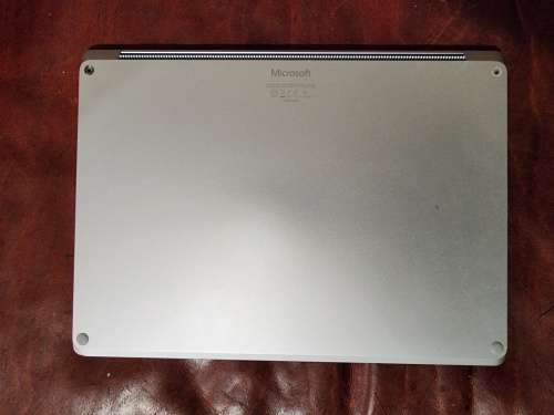 Microsoft Surface Laptop 3 - 13.5` Core i5 10th GEN !! 8GB 128GB  Win 11