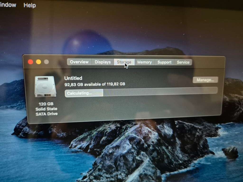 Apple Macbook 2012  - 13`  i5  with  SSD