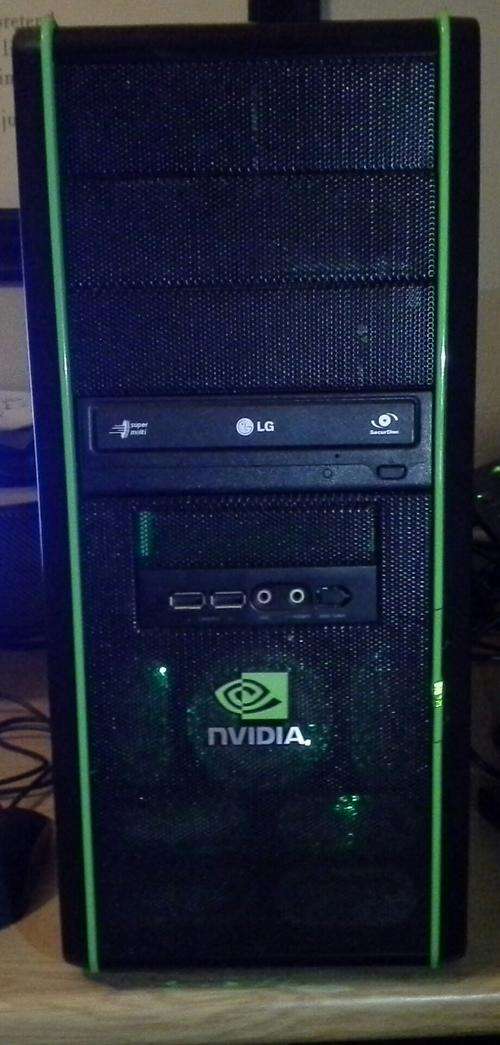 Desktop pc core 2 duo 3.2/6mb cache/2gb/500gb/nvidea case/win7