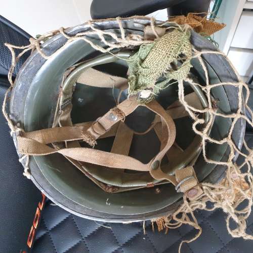 1st pattern parabat camo jump jacket with para helmet and skeleton webbing etc