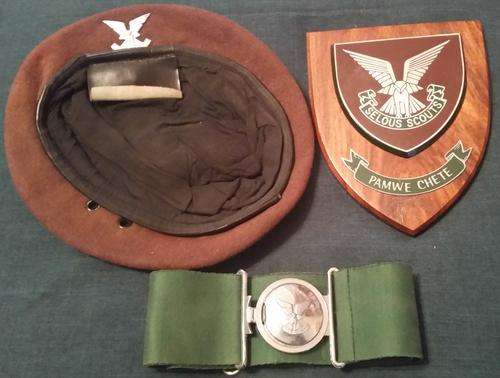 Rhodesia SELOUS SCOUTS beret, belt, badge etc.