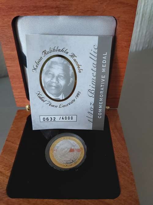 Nelson Mandela 1/4oz Bimetallilc Commemorative Medal