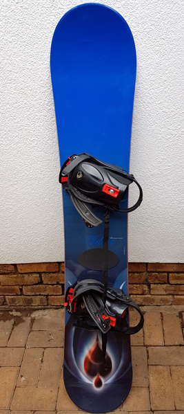 Velvet Snowboard Excellent Condition