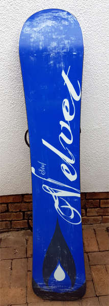 Velvet Snowboard Excellent Condition