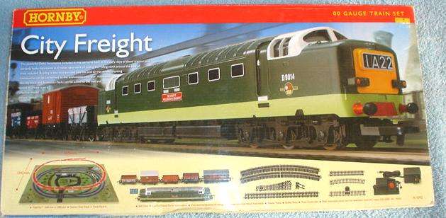 HORNBY HO/OO: Complete City Freight Train Set in a like new boxed condition.