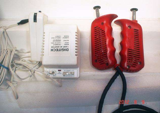 VINTAGE SPEEDCONTROLS : 1x Power Supply/Controllers & 2x Speed Controls in fair condition.