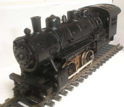 LIMA HO: 0-4-0 Steam Locomotive in a good operating unboxed condition. (Made in Italy)