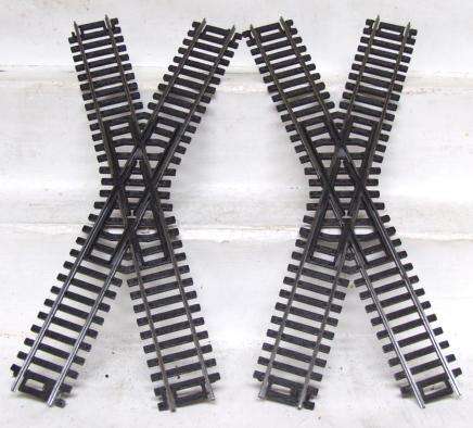 LIMA HO: 2pc #3041 36 Deg Diamond Crossing in very good used condition.