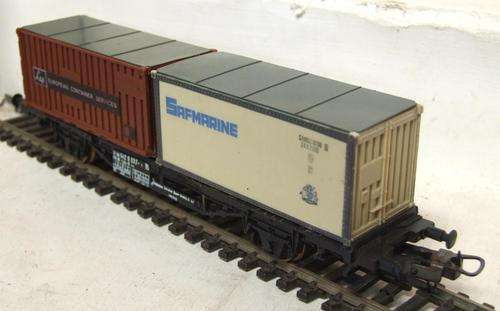 LIMA HO: European Container Carrier with Load in a fair used boxed condition(Italy)