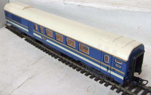 LIMA HO: Blue Train Composite Coach in good unboxed condition(Italy)
