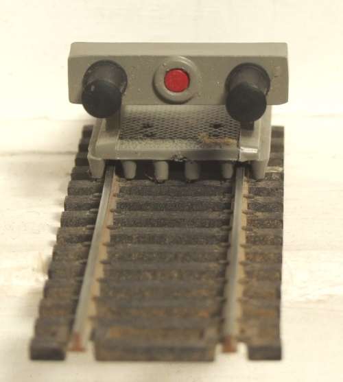 HO: Track Buffer Stop in good used unboxed condition.