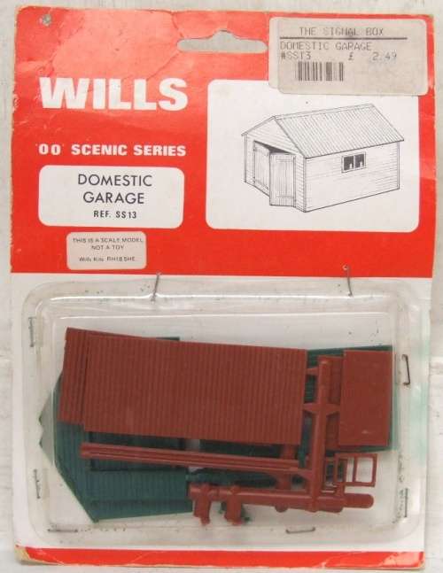 WILLS OO: This Domestic Garage Kit is unopened in original packaged condition.